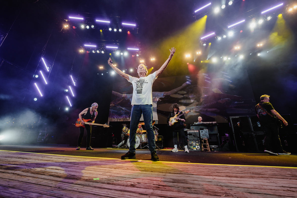 Ritchie Blackmore actuando con Deep Purple en Jones Beach el 12 de agosto de 2026